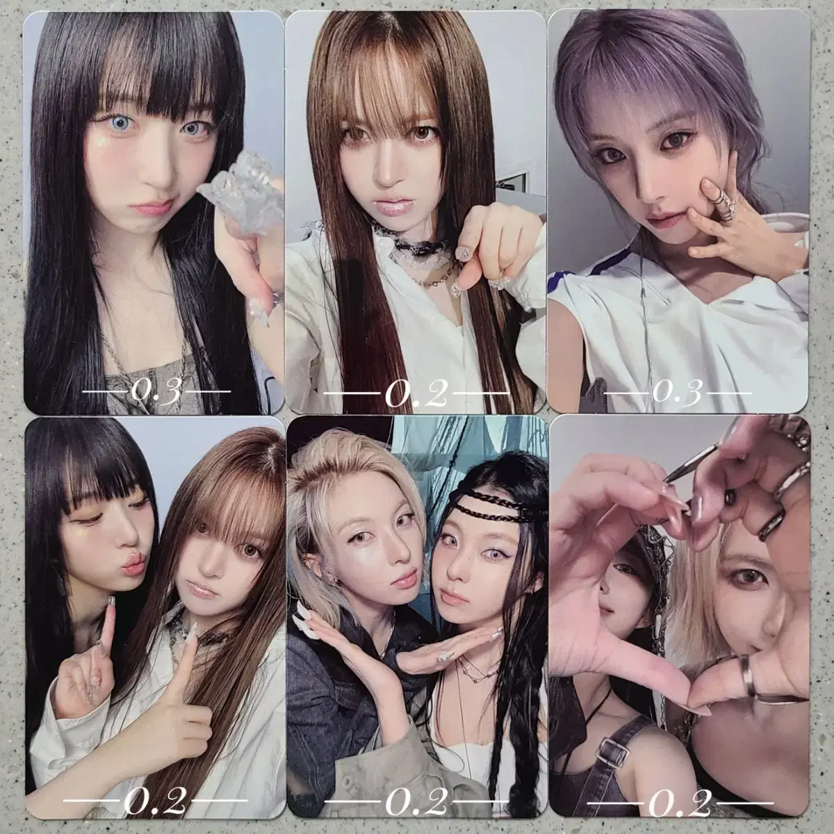 Nmixアルバムからの6枚のフォトカードのバッチ